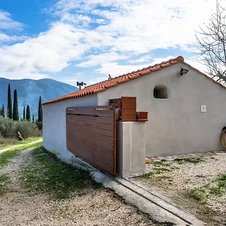 Villa Nikos Pouláta